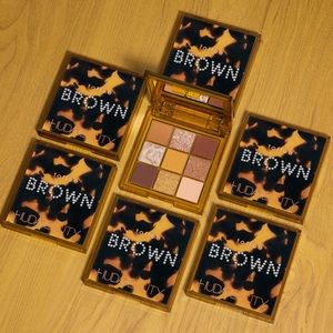 HUDA Toffee Brown Obsessions Eyeshadow Pallette
